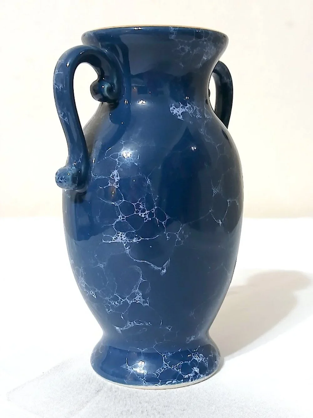 Vintage Mount Clemens Pottery Blue Cameo Vase Japan Gold Trim 5.25